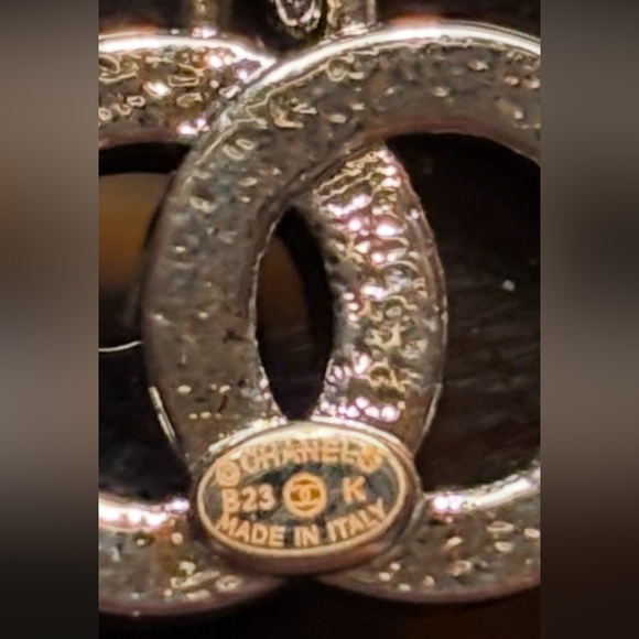 Stunning Chanel CC crystal heart drop earrings - Picture 4 of 5